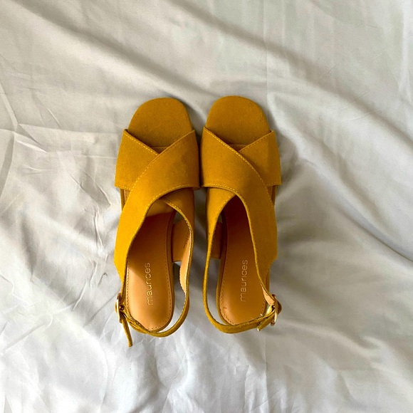 Maurices Mustard Heels - Picture 1 of 2